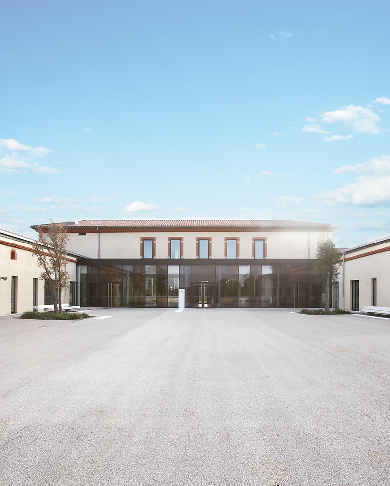 Ferme de Pinot façade et ciel